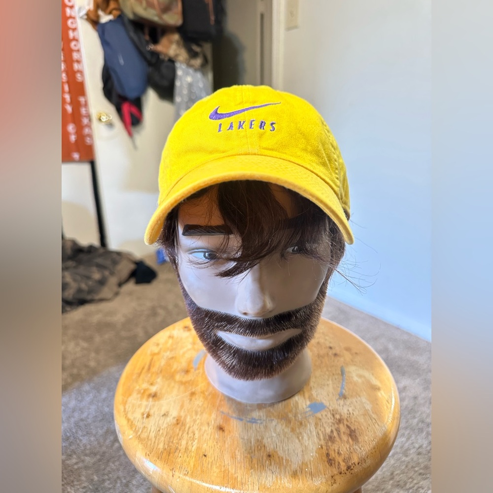 Vintage NBA Nike Lakers “triple yellow” hat 00s
